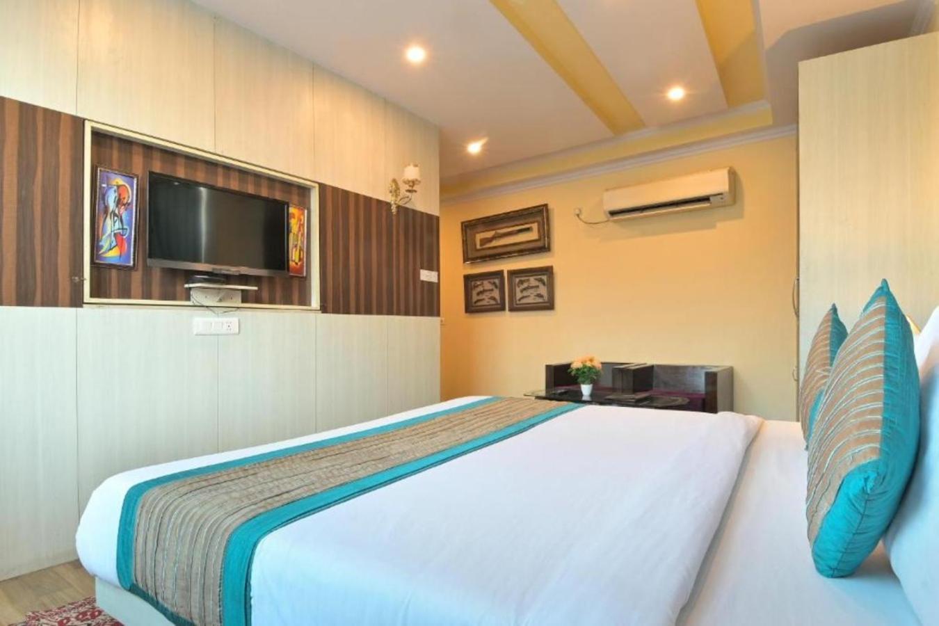 Grand Castel Blue At Igi Airport 4* New Delhi