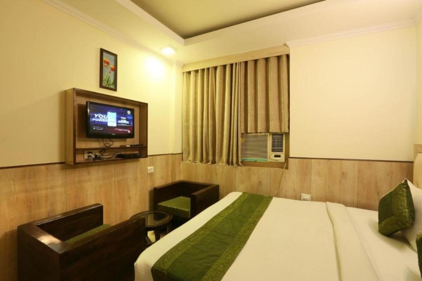 Hotel Grand Castel Blue At Igi Airport New Delhi