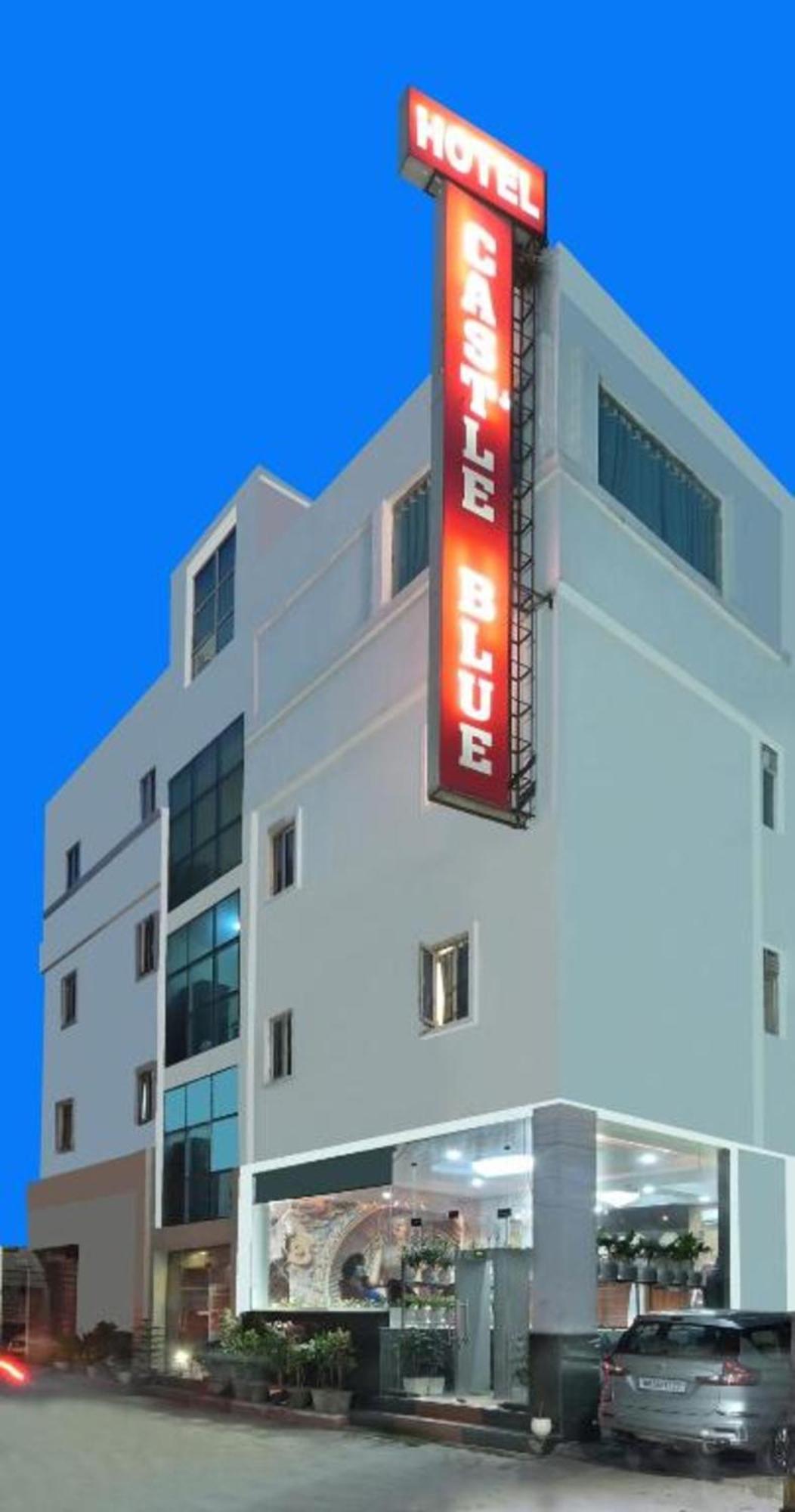 Hotel Grand Castel Blue At Igi Airport 4*