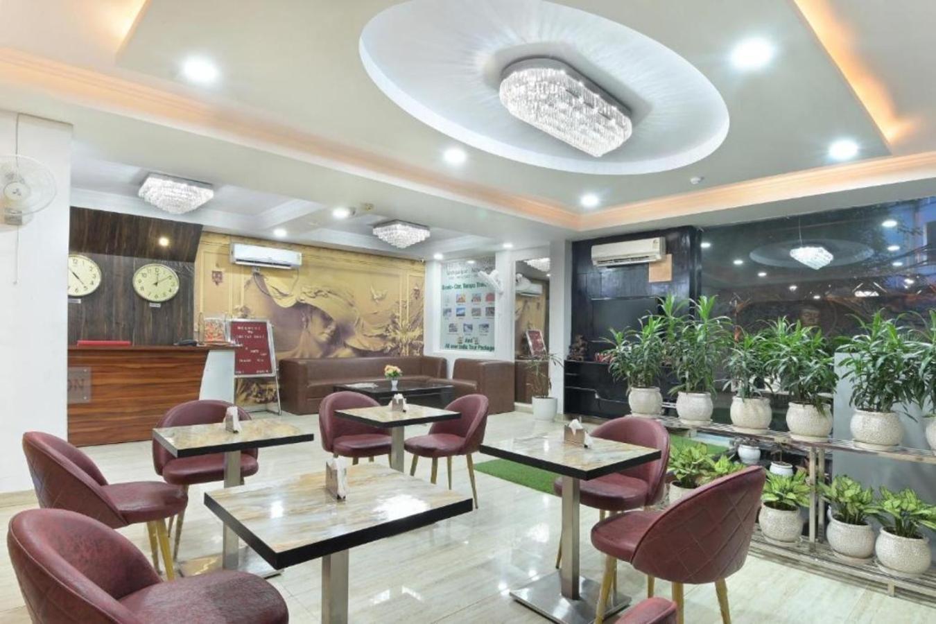 Hotel Grand Castel Blue At Igi Airport