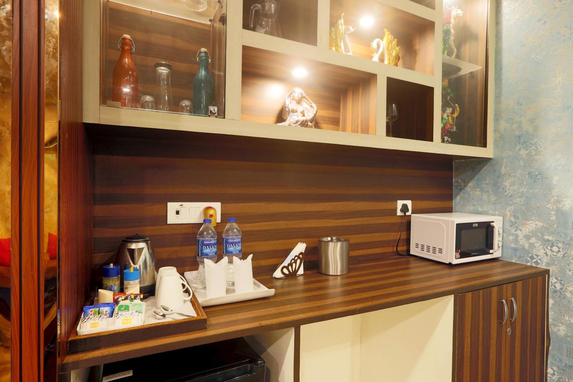 Hotel Grand Castel Blue At Igi Airport New Delhi